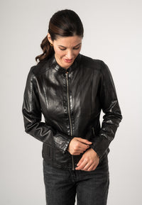 1101-0688 black