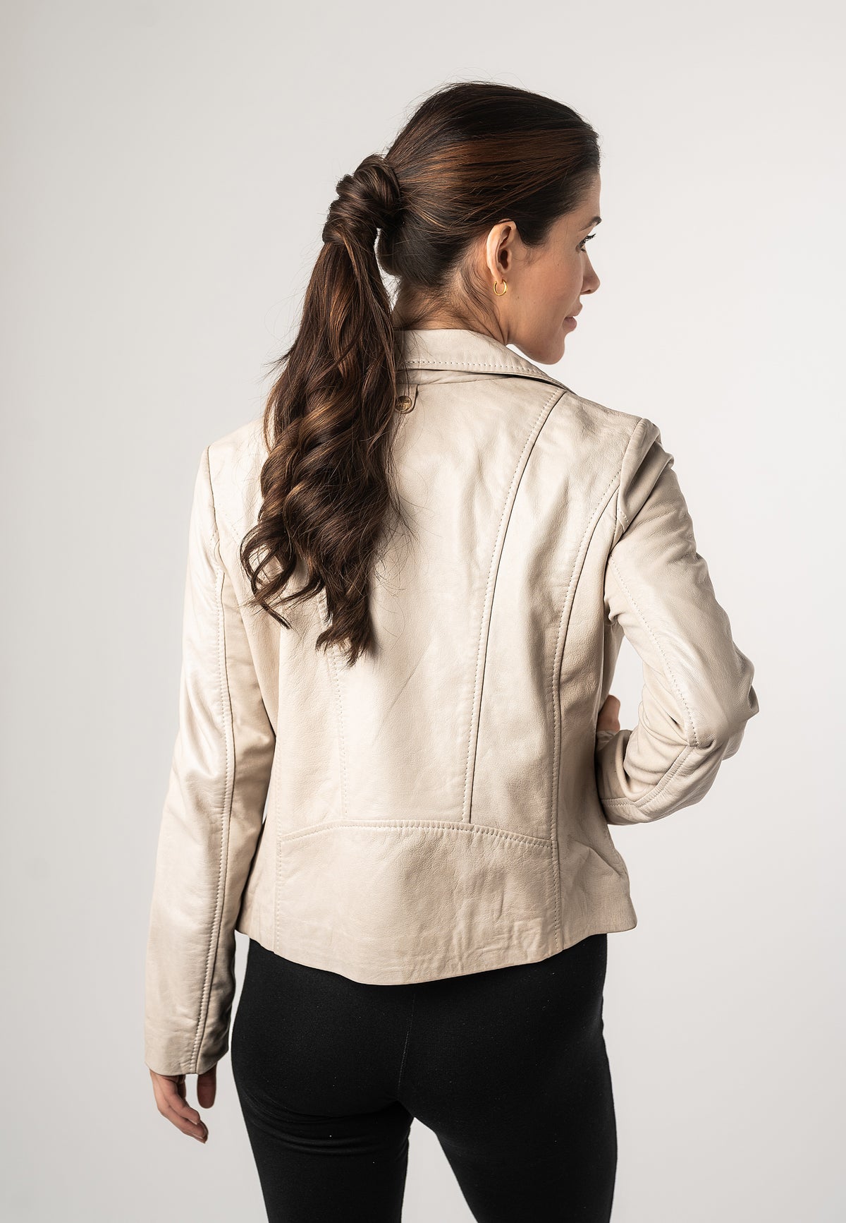 1101-0730 ivory