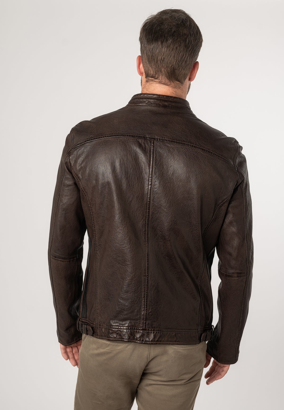 1201-0677 dark brown