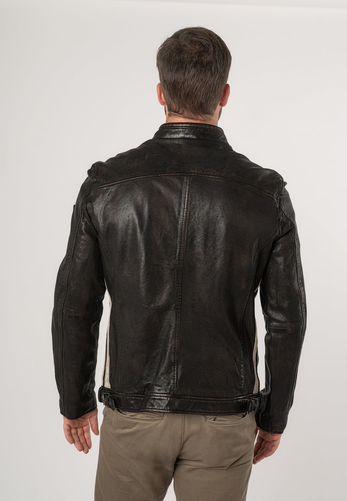 1201-0732 antique black