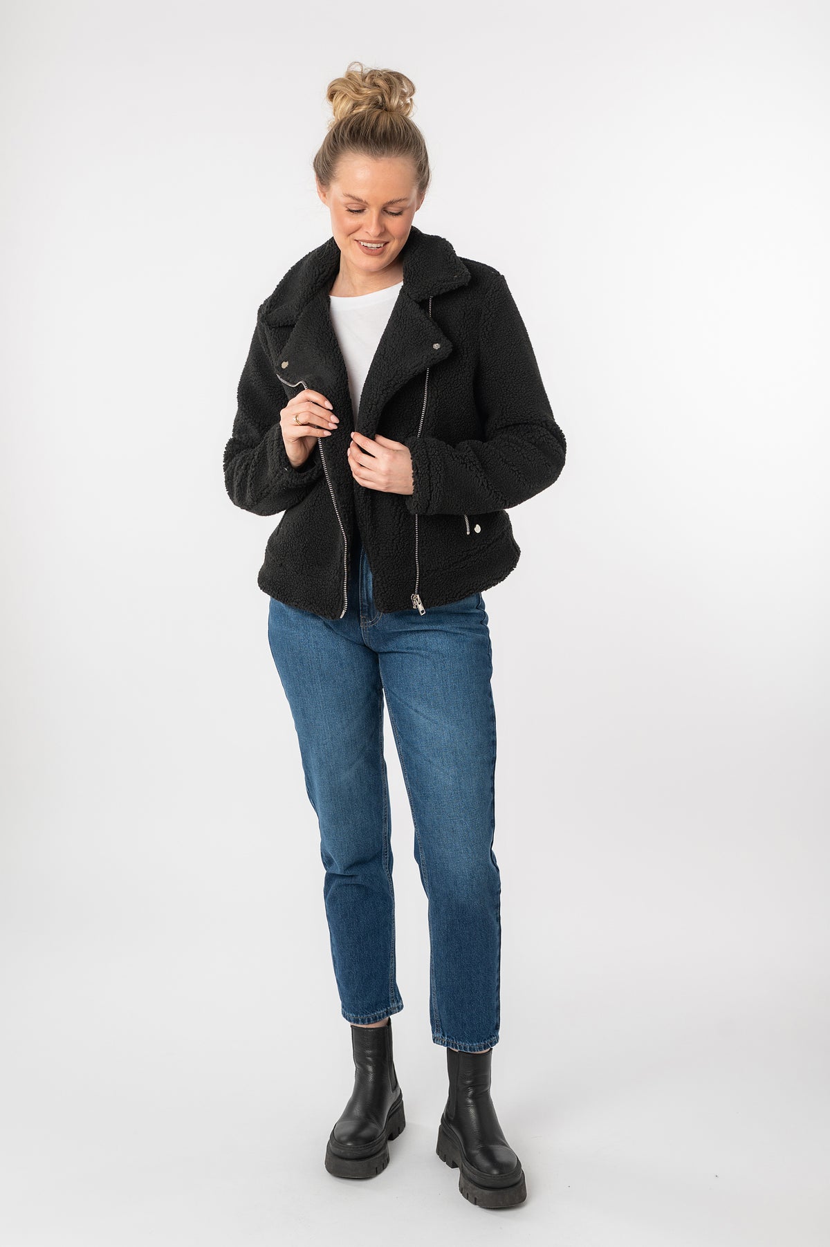 Damenjacke 2101-0270 black