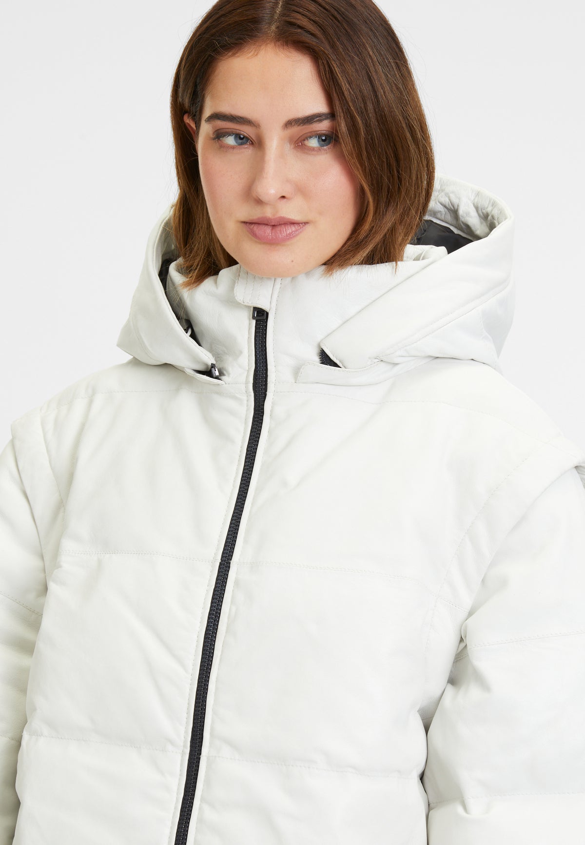 2101-0233 white