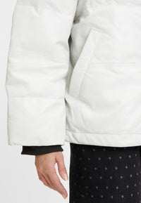 2101-0233 white