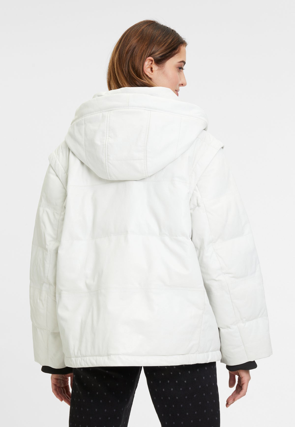 2101-0233 white