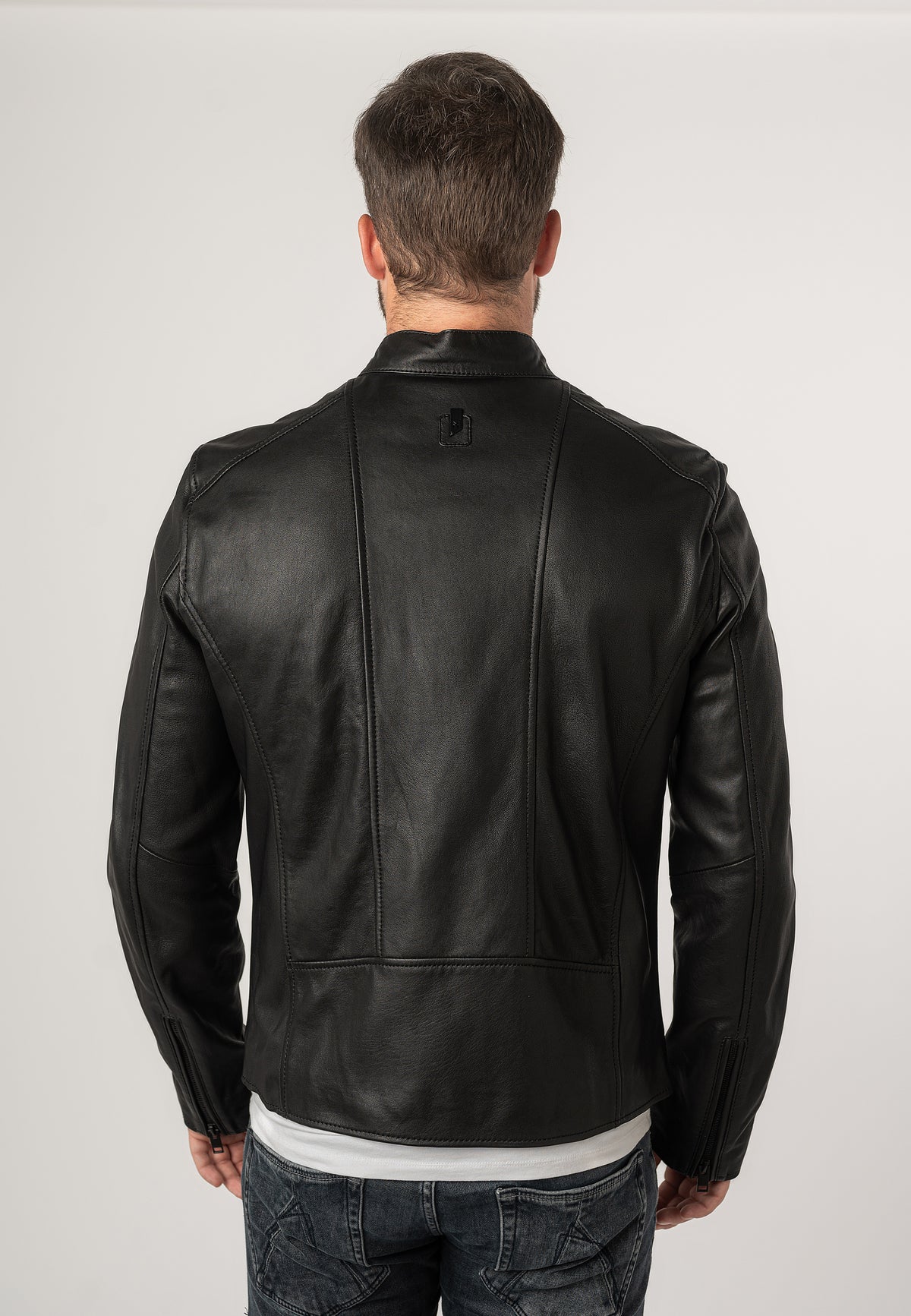 3201-0021 black