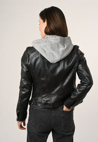 1101-0672 black