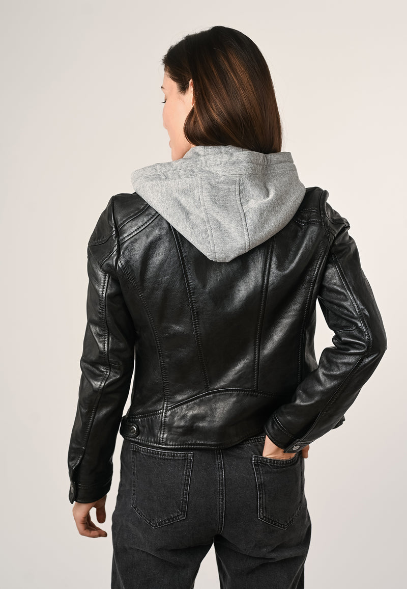 1101-0672 black