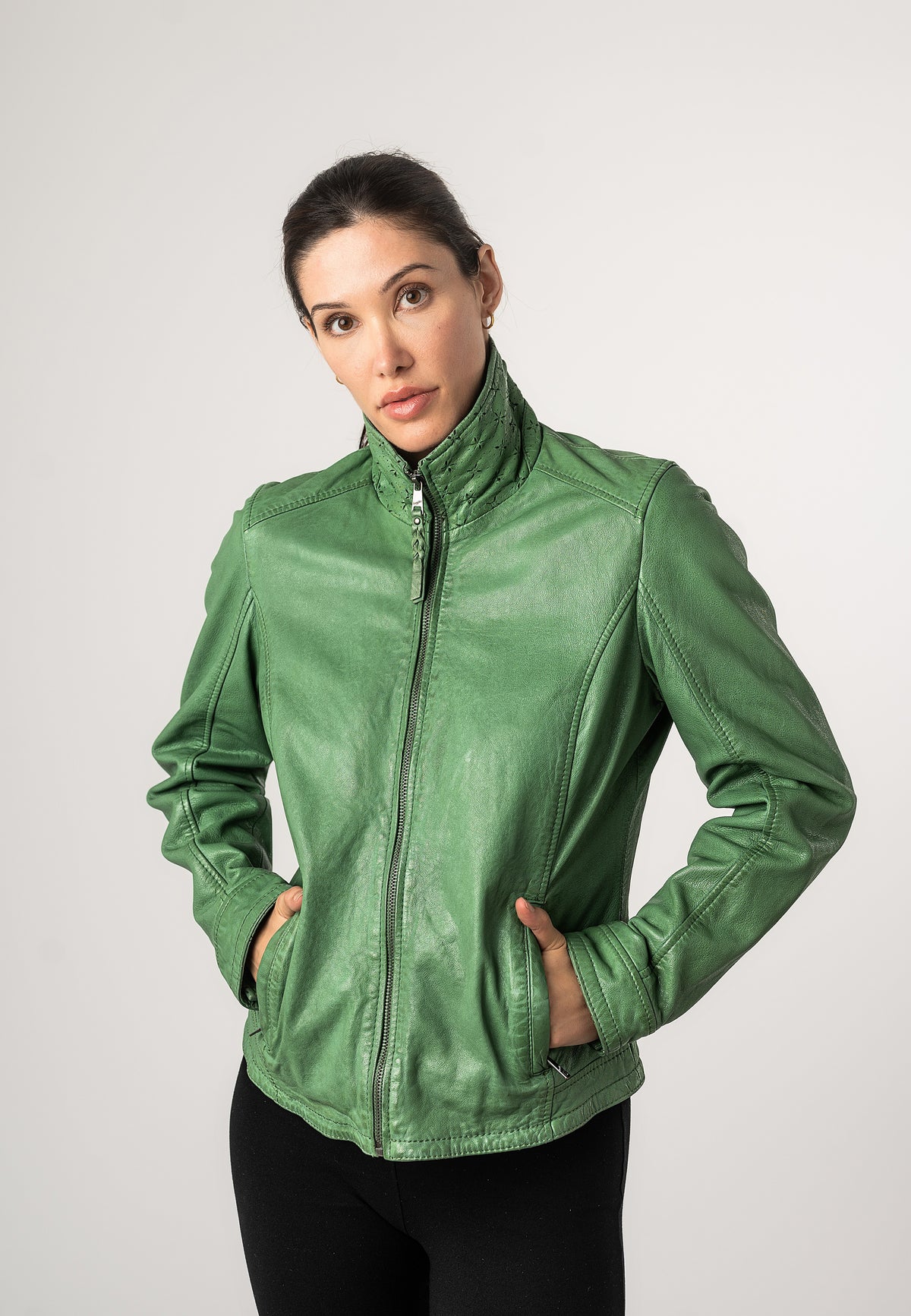 1101-0685 green