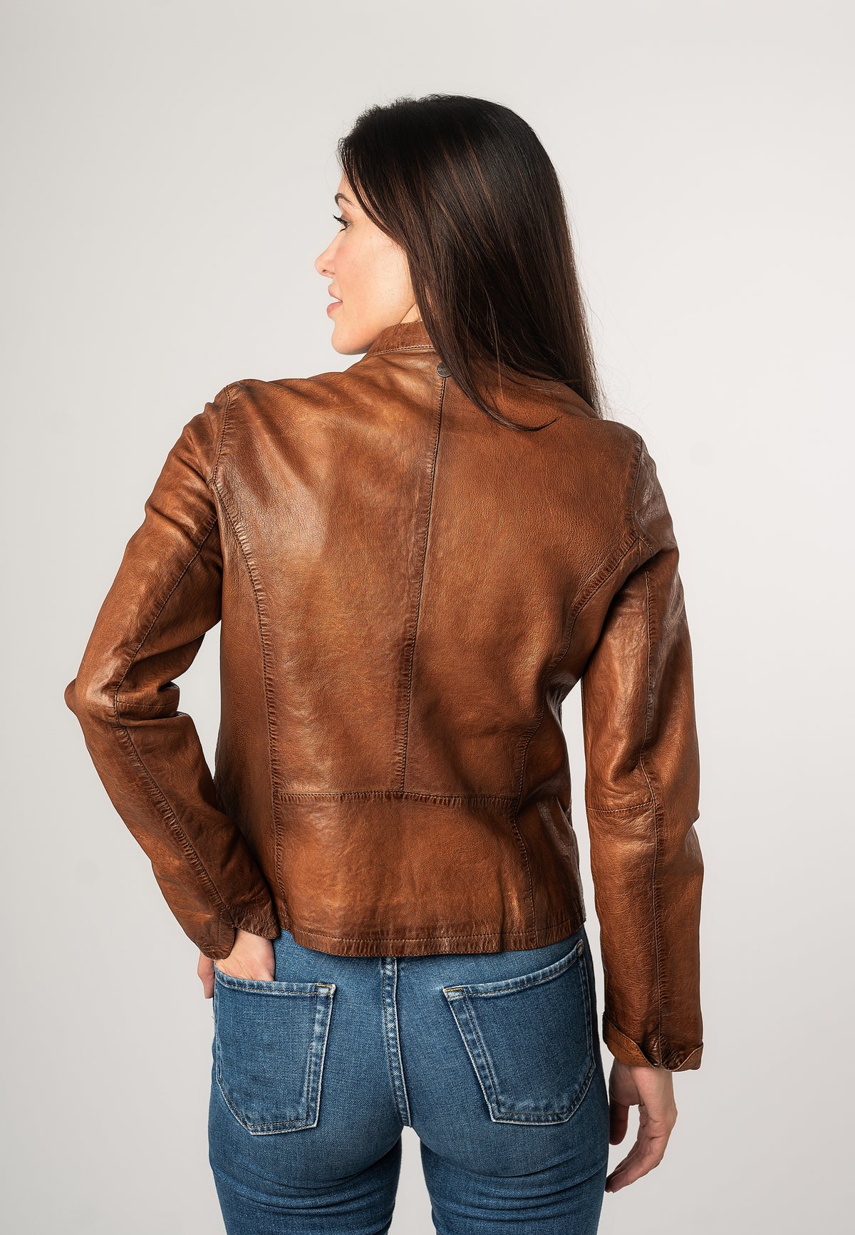 1101-0688 cognac