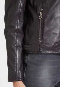 1101-0596 plum