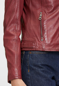 1101-0596 dark red