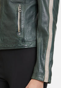 1101-0641 dark green