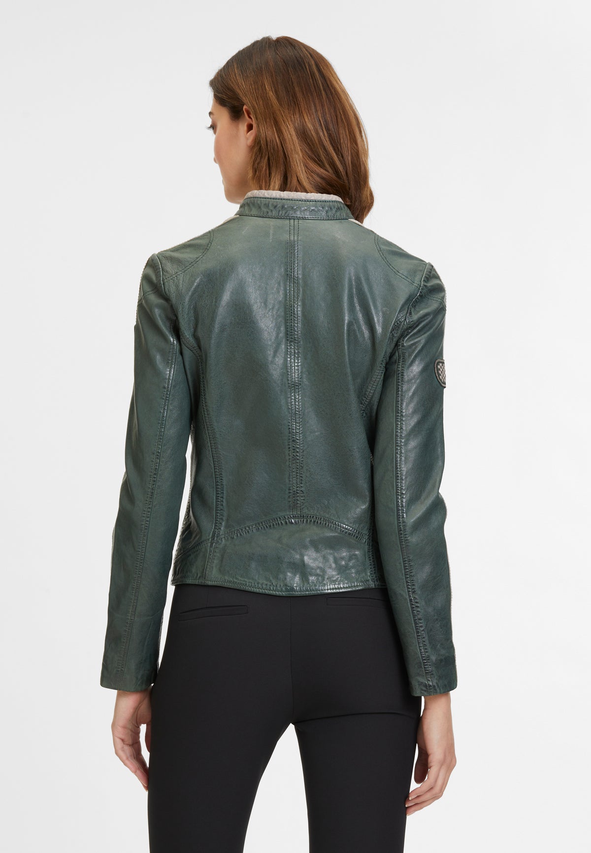 1101-0641 dark green