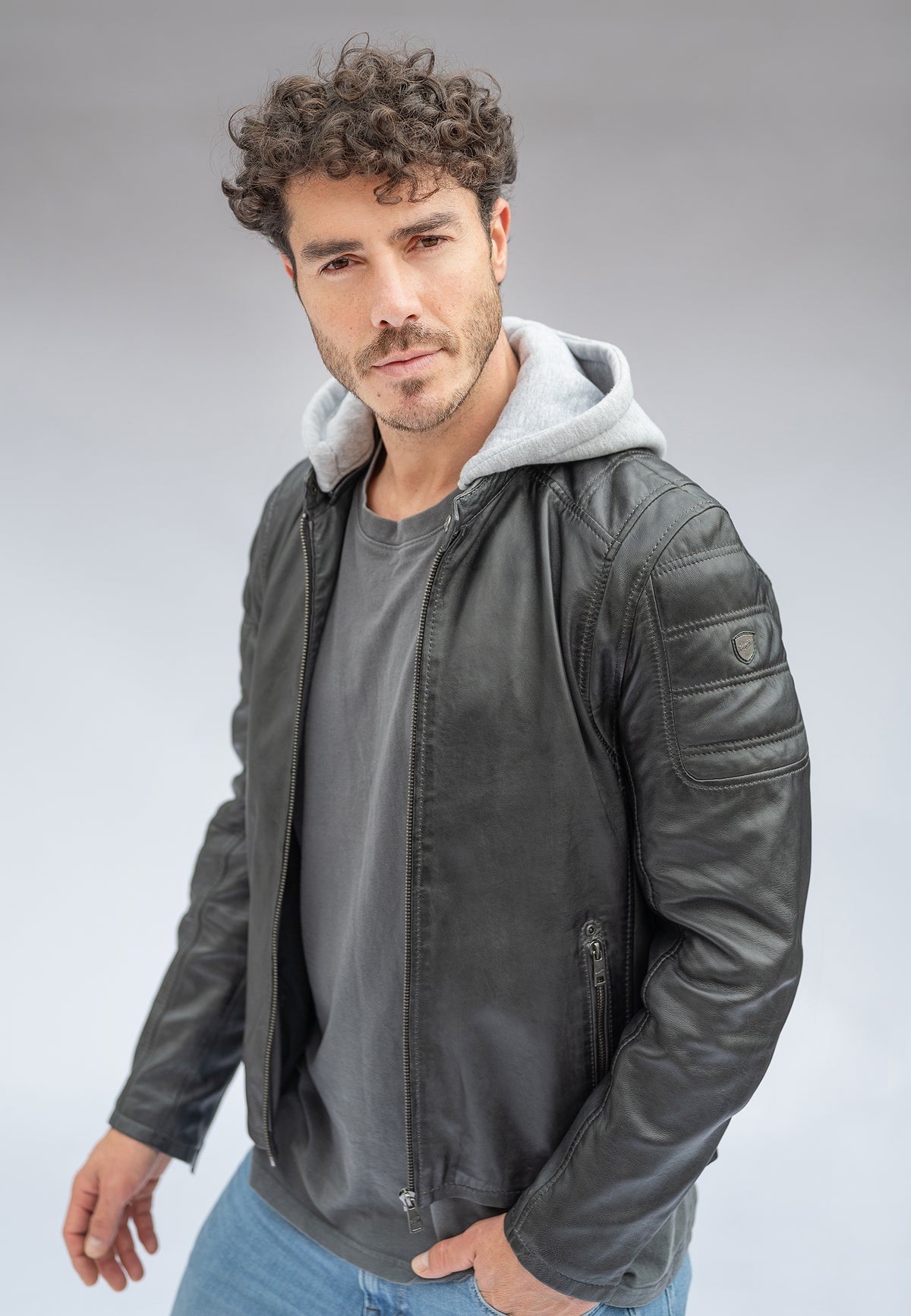 1901-0001 anthracite