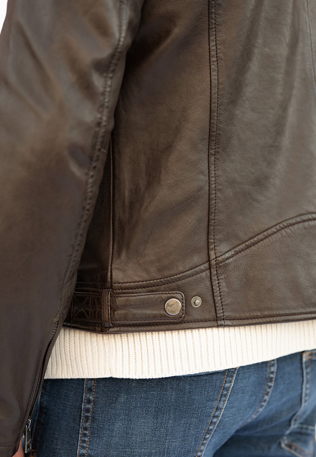 1901-0005 dark brown