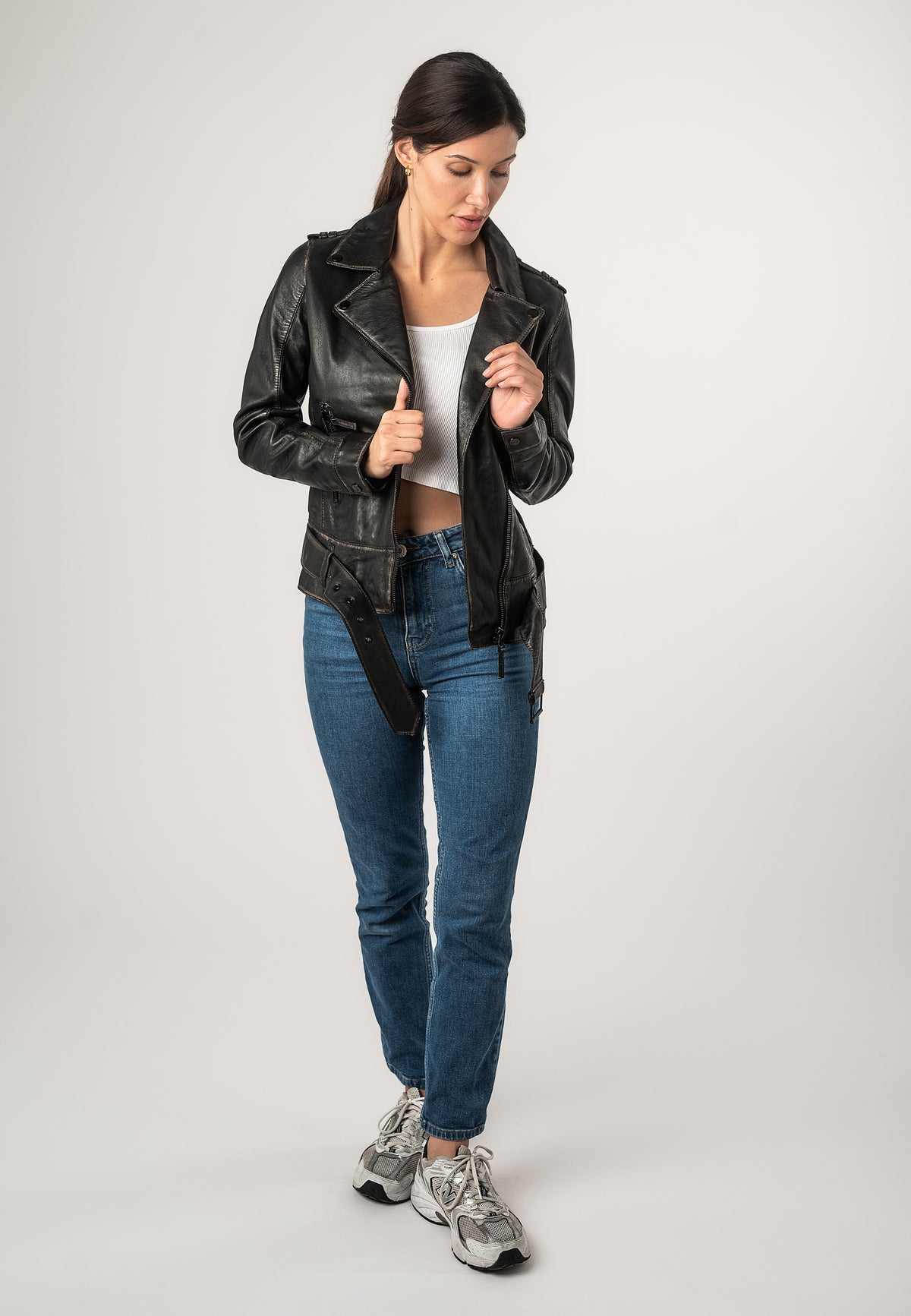 2101-0256 vintage black