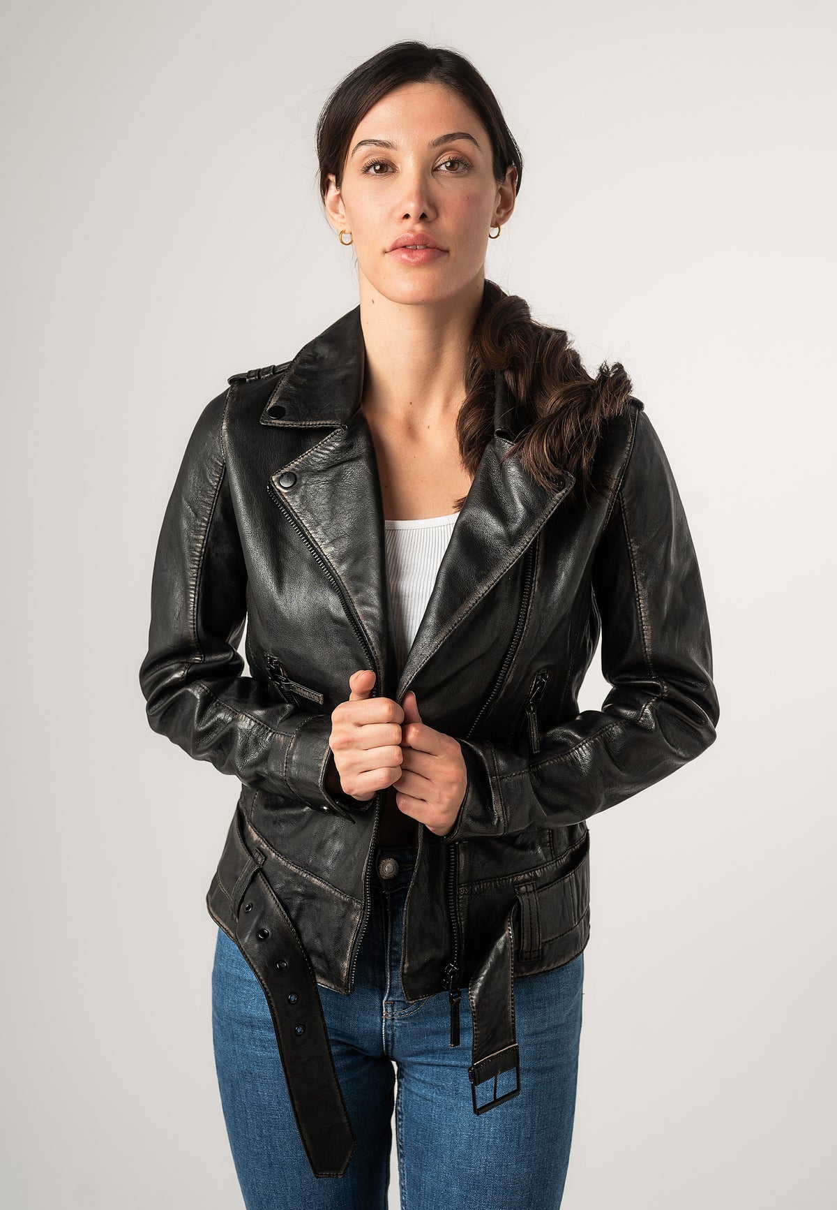 2101-0256 vintage black