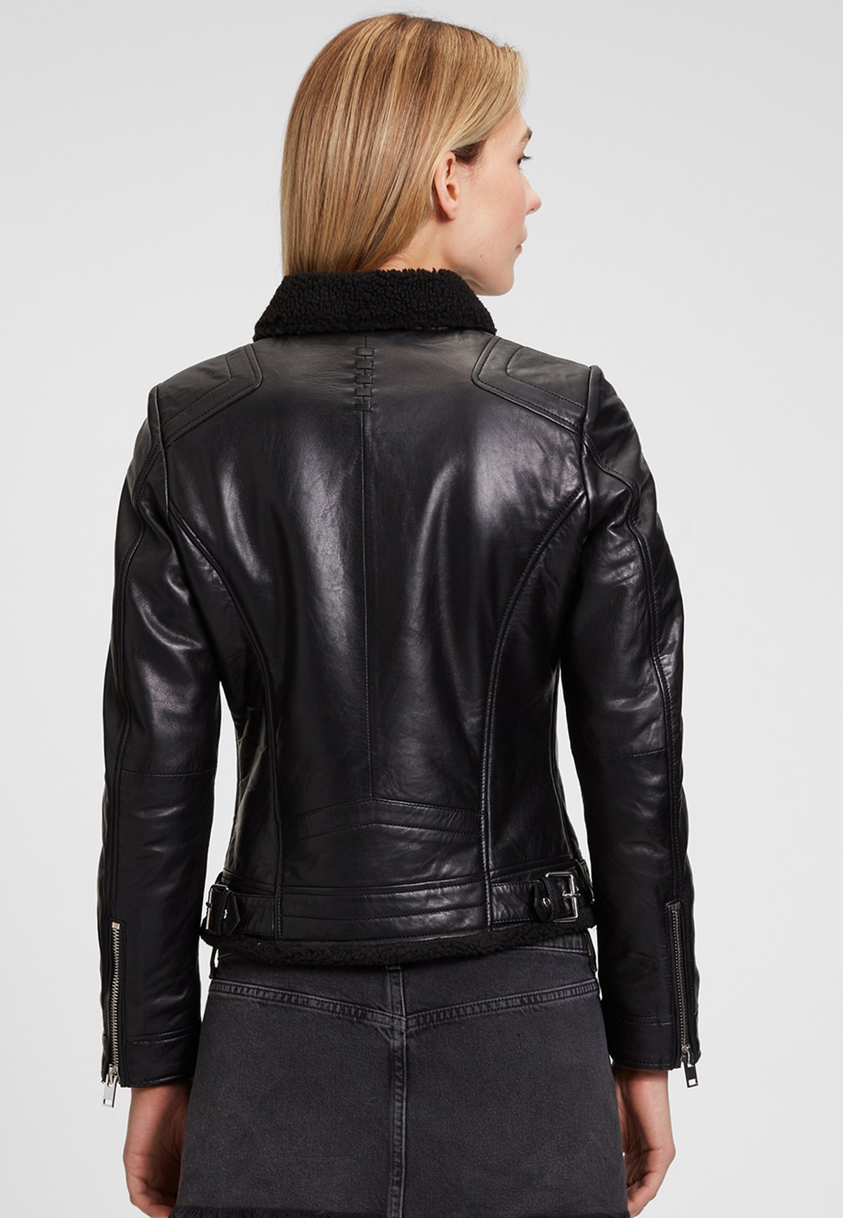 2101-0241 black