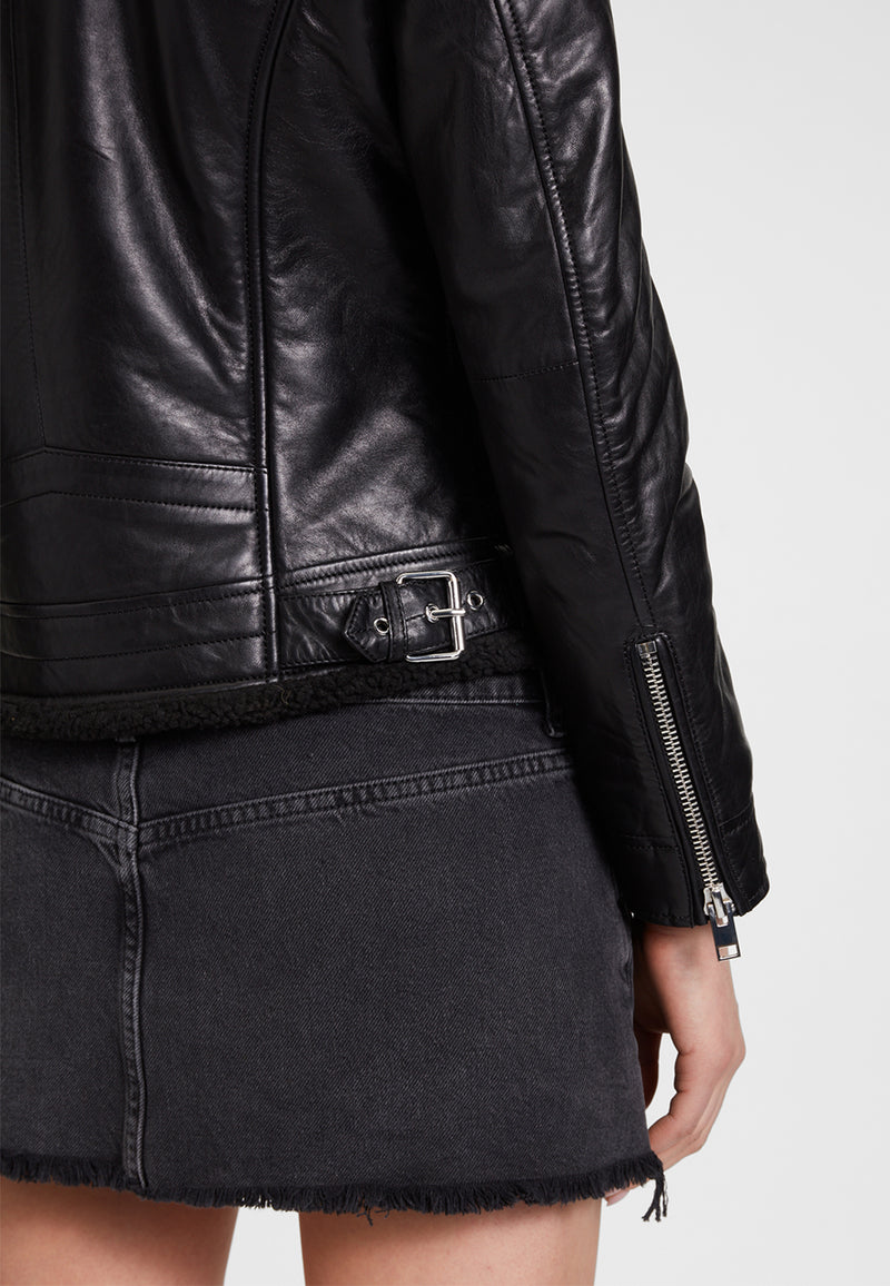 2101-0241 black