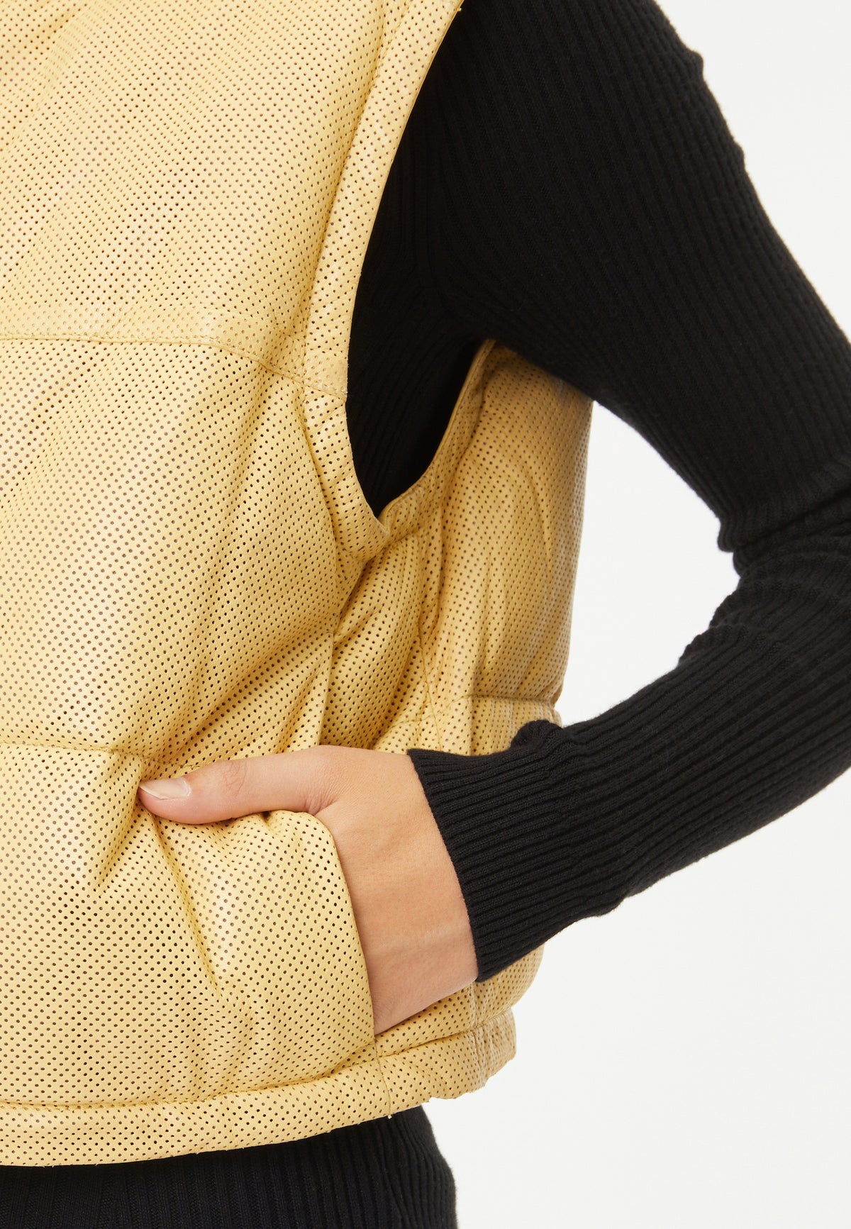 GWEllice OS light yellow